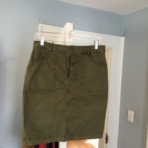 Banana Republuc Utility skirt